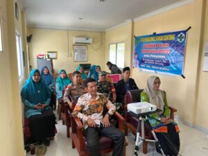 Ket:zoom meeting yang di ikuti oleh personel Polsek katema tentang obat dan KB  gratis