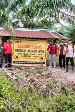 Sinergi Polsek Kateman, TNI dan Masyarakat Perkuat Antisipasi Karhutla di Wilayah Rawan